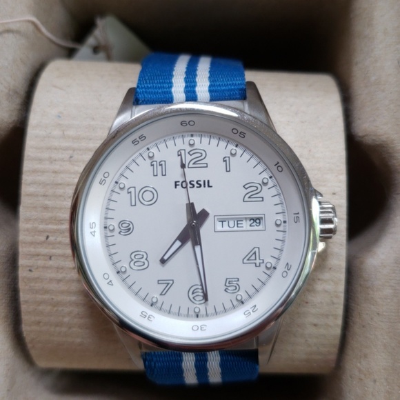 Fossil Watch - Picture 2 of 4